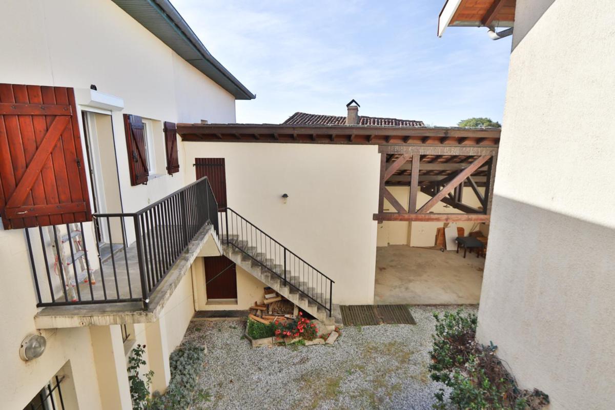 Appartement 1 A 9 Personnes Hagetmau Coeur De Ville Luaran gambar
